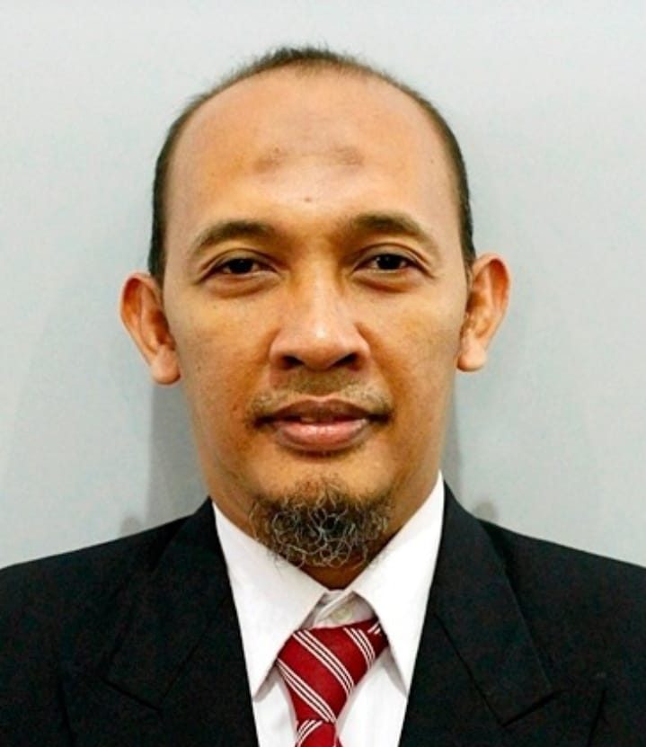 Dr. Amir, S.E., M.Si.
